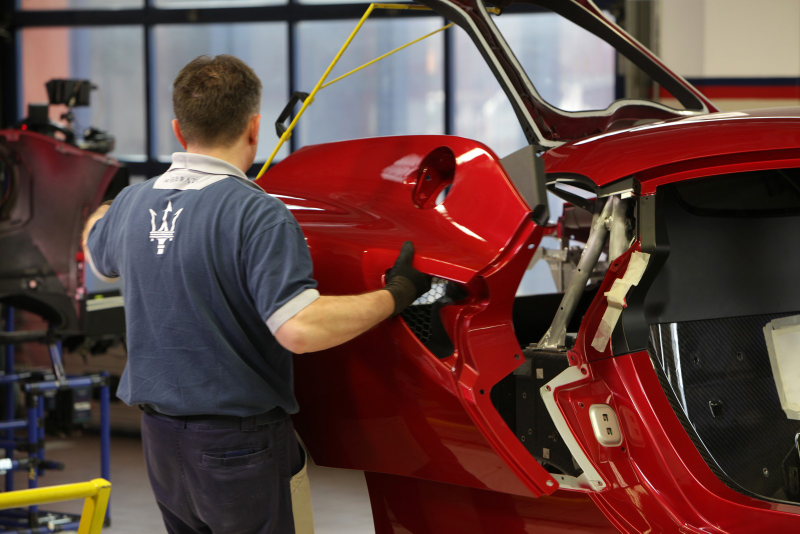 Illustration for article titled The Fourteen Coolest Facts About The Sexxxy Alfa Romeo 4C